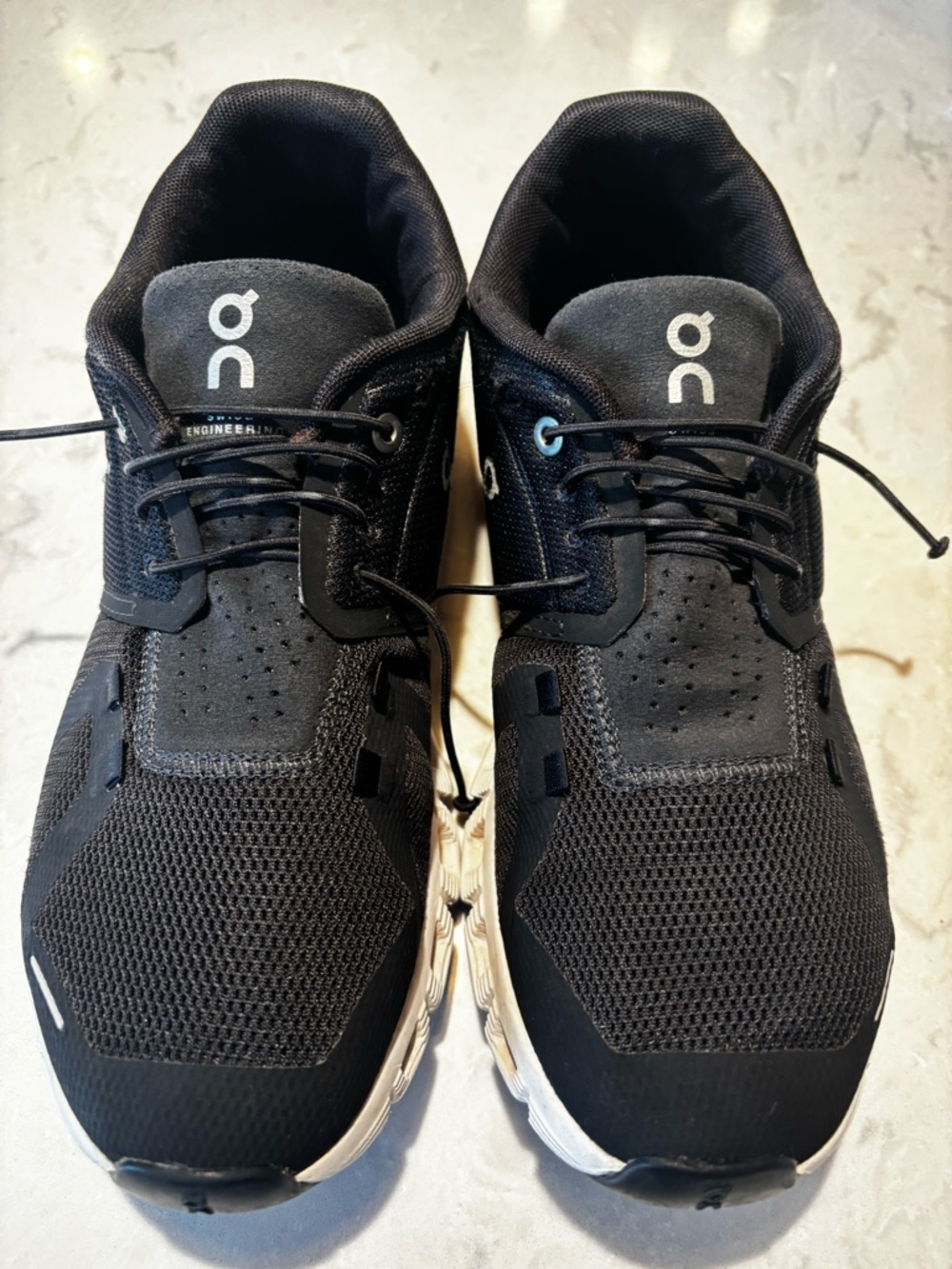 On Running Cloud 5 Black White Women’s Size 9.5 / EU 41 Sneakers 59.98904